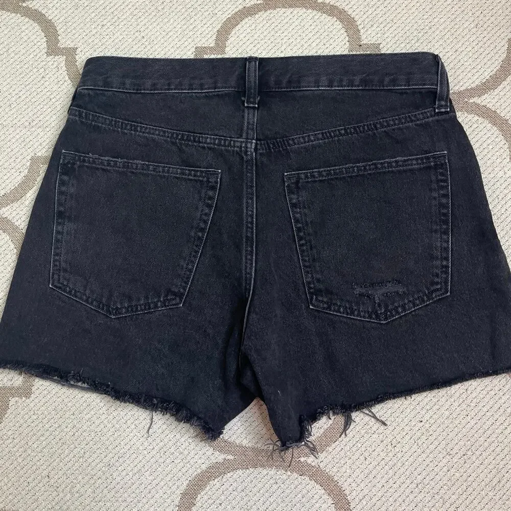 Gap 4” Low Rise Stride black distressed denim Shorts, size 27/ 4